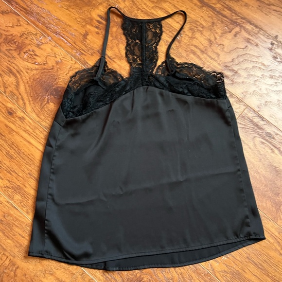 Satin lace trim top - Picture 4 of 4